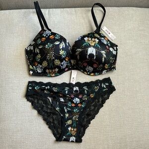 Victoria’s Secret floral push up bra and pantie set. NWT